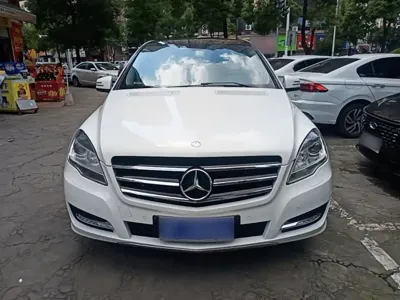 Mercedes-Benz R-Class 2015, 193400 км, за 8254.7 USD
