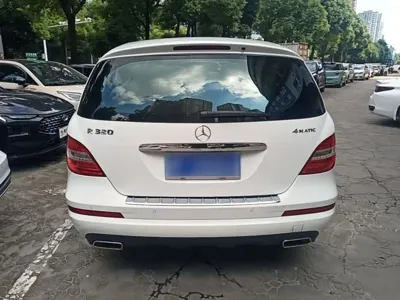 Mercedes-Benz R-Class 2015, 193400 км, за 8254.7 USD