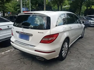Mercedes-Benz R-Class 2015, 193400 км, за 8254.7 USD
