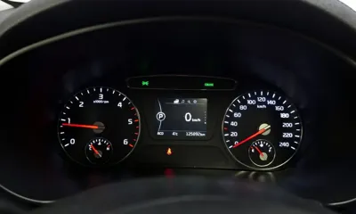 Kia Sorento 2015, 125892 км, за 8894.58 USD - фото 8