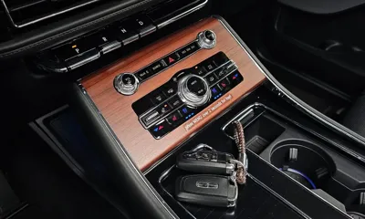 Lincoln Aviator 2021, 70447 км, за 21031.54 USD - фото 9