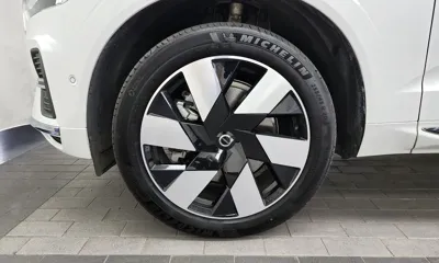 Volvo XC60 2025, 23862 км, за 41348.3 USD