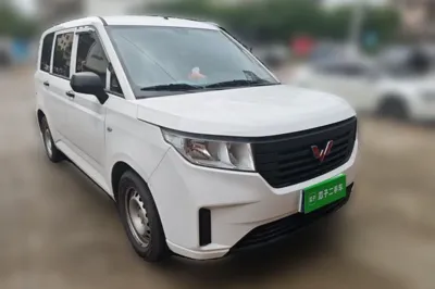 Wuling Hongguang Plus 2020, 20000 км, за 9726 USD