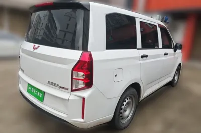 Wuling Hongguang Plus 2020, 20000 км, за 9726 USD - фото 6
