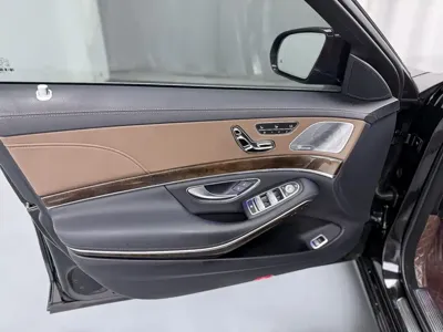 Mercedes-Benz S-Class 2020, 210000 км, за 50642.3 USD
