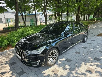 Genesis EQ900 · 2017 год