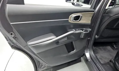 Kia Sorento 2023, 44570 км, за 18006.88 USD - фото 25