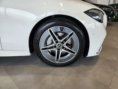 Mercedes-Benz C-Class 2025, 11156 км, за 32164.89 USD