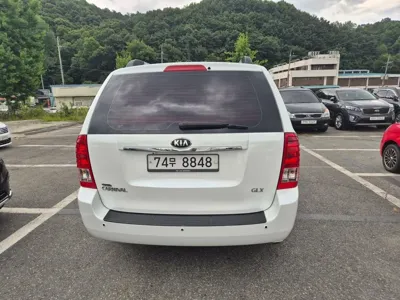 Kia Canival 2013, 115357 км, за 2842.41 USD
