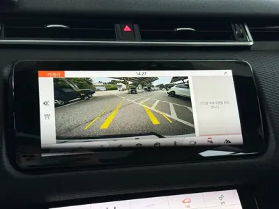 Land Rover Range Rover Velar 2018, 73664 км, за 20752.03 USD - фото 8