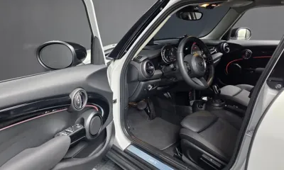 MINI Cooper 2024, 6437 км, за 19364.58 USD - фото 10