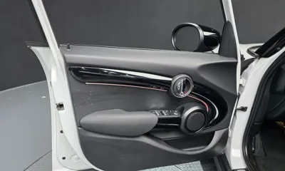 MINI Cooper 2024, 6437 км, за 19364.58 USD - фото 24