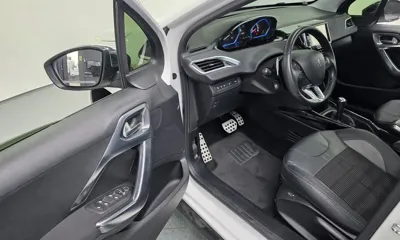 Peugeot 2008 2015, 90482 км, за 3245.03 USD - фото 12