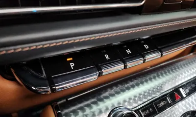 Lincoln Aviator 2020, 78925 км, за 22778 USD - фото 9