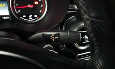 Mercedes-Benz GLC-Class 2019, 85335 км, за 16914.43 USD - фото 9