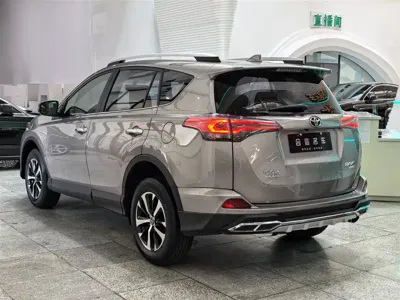 Toyota RAV4 2018, 56000 км, за 10270.55 USD