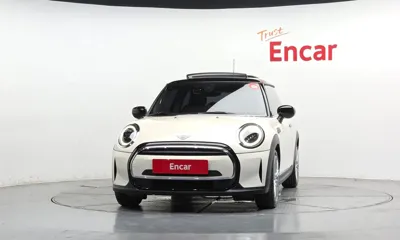 MINI Cooper 2022, 15567 км, за 16856.17 USD