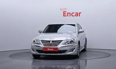 Hyundai Genesis 2013, 194432 км, за 2710.21 USD