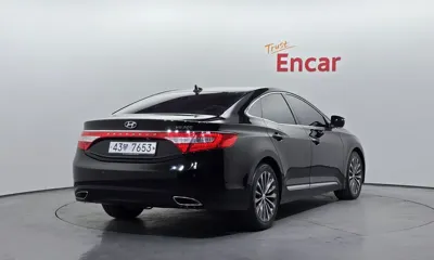 Hyundai Grandeur 2014, 96745 км, за 4750.58 USD