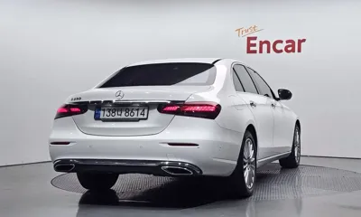 Mercedes-Benz E-Class 2022, 11055 км, за 29732.4 USD