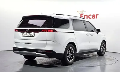 Kia Canival 2021, 115295 км, за 11965.33 USD