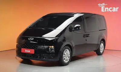 Hyundai Staria · 2023 год
