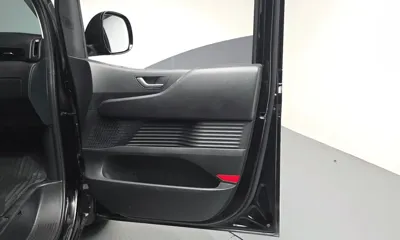 Hyundai Staria 2023, 51463 км, за 15287.55 USD - фото 25