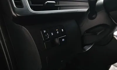 Hyundai Staria 2023, 51463 км, за 15287.55 USD - фото 30