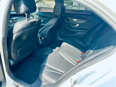 Mercedes-Benz C-Class 2017, 93000 км, за 14431.28 USD