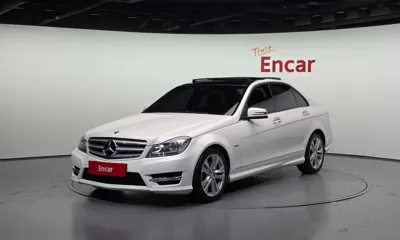 Mercedes-Benz C-Class · 2012 год