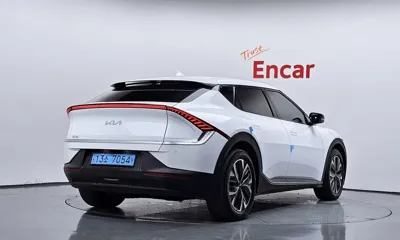 Kia EV6 2022, 82982 км, за 29253.06 USD