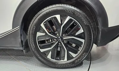 Kia EV6 2022, 82982 км, за 29253.06 USD - фото 21