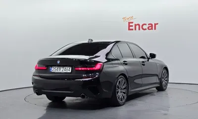 BMW 3-Series 2021, 83482 км, за 15222.5 USD