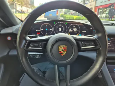 Porsche Taycan 2021, 48800 км, за 50216.62 USD - фото 10