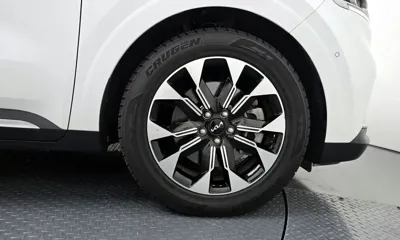 Kia Canival 2023, 17277 км, за 25761.57 USD