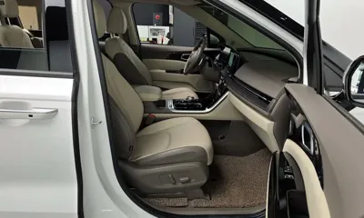 Kia Canival 2023, 17277 км, за 25761.57 USD - фото 10