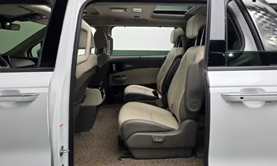 Kia Canival 2023, 17277 км, за 25761.57 USD - фото 13
