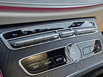 Mercedes-Benz E-Class (Import) 2019, 60000 км, за 20953.4 USD - фото 19