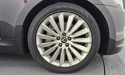 Hyundai Equus 2013, 210739 км, за 5655.59 USD