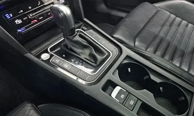 Volkswagen Passat 2022, 90137 км, за 14310.1 USD - фото 9