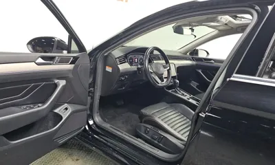 Volkswagen Passat 2022, 90137 км, за 14310.1 USD - фото 10