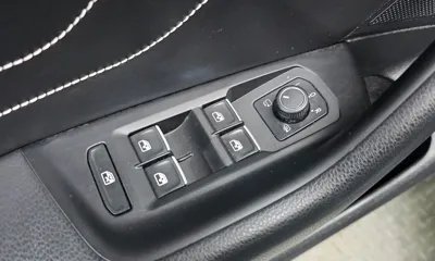 Volkswagen Passat 2022, 90137 км, за 14310.1 USD - фото 29