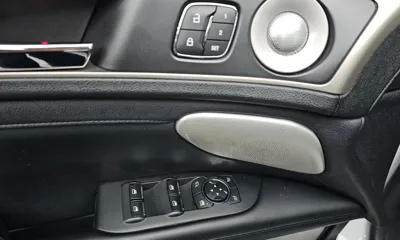 Lincoln MKZ 2020, 116896 км, за 10496.26 USD - фото 31