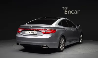 Hyundai Grandeur 2015, 205936 км, за 3085.2 USD