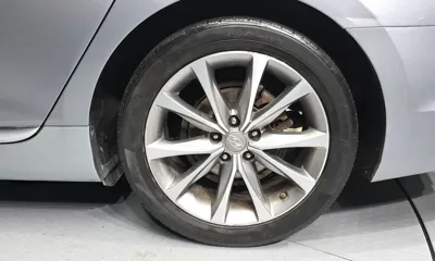 Hyundai Grandeur 2015, 205936 км, за 3085.2 USD
