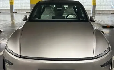 Tesla Model Y · 2026 год