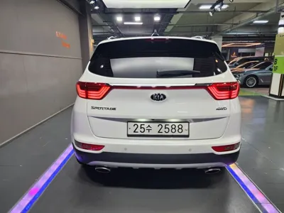 Kia Sportage 2018, 12570 км, за 14195.48 USD