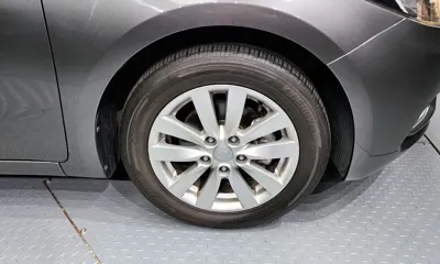 Kia K3 2013, 73059 км, за 3744.09 USD