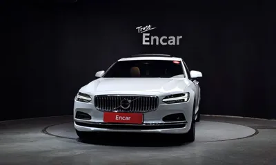 Volvo S90 2023, 26793 км, за 28472.98 USD