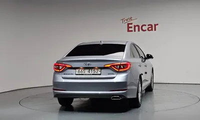 Hyundai Sonata 2017, 8932 км, за 9783.19 USD